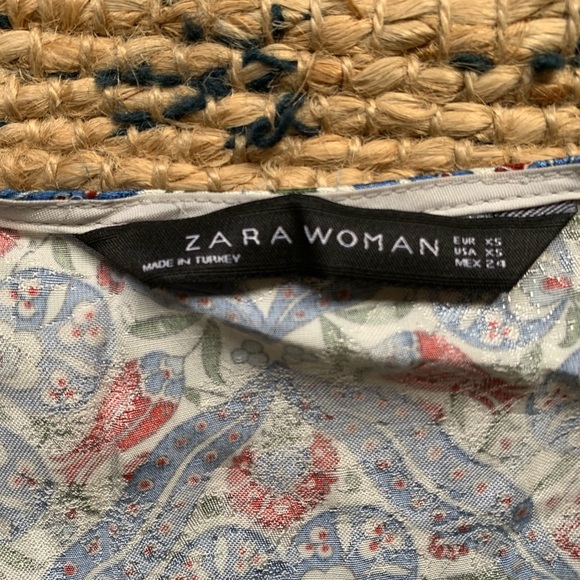 Beautiful Wrap Dress by Zara - Picture 2 of 4